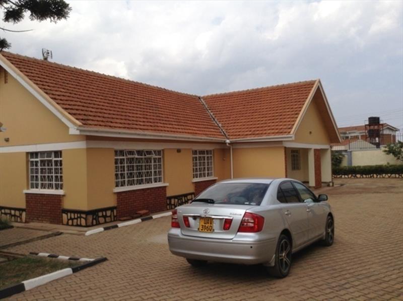 Bungalow for rent in Naguru Kampala