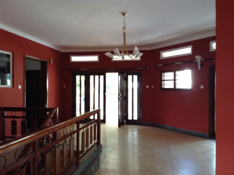 Mansion for rent in Kololo Kampala