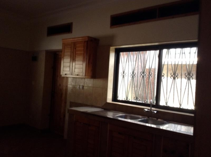 Mansion for rent in Kololo Kampala