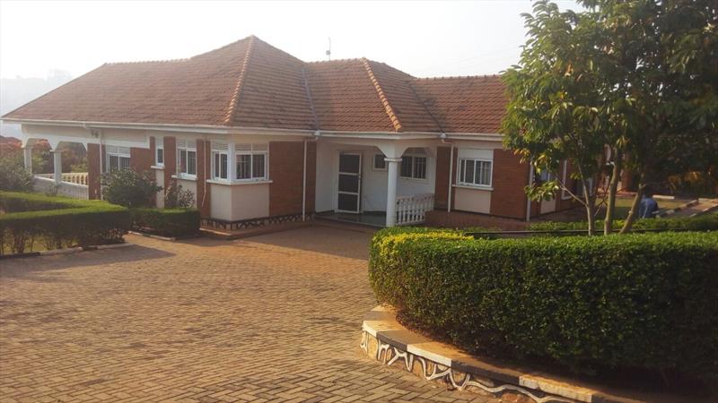 Bungalow for rent in Lubowa Wakiso