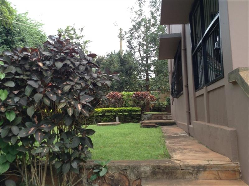 Mansion for rent in Kololo Kampala