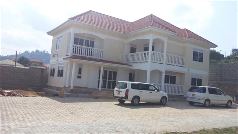 Mansion for rent in Muyenga Kampala