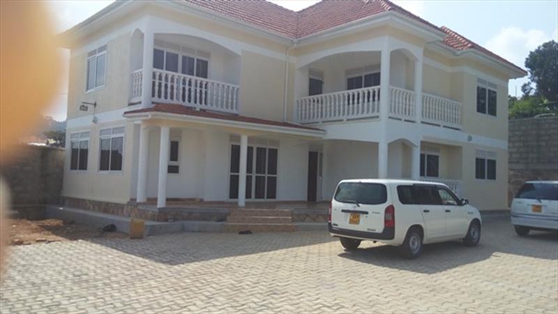 Mansion for rent in Muyenga Kampala