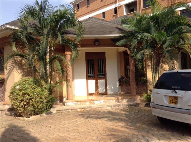 Bungalow for rent in Bukoto Kampala