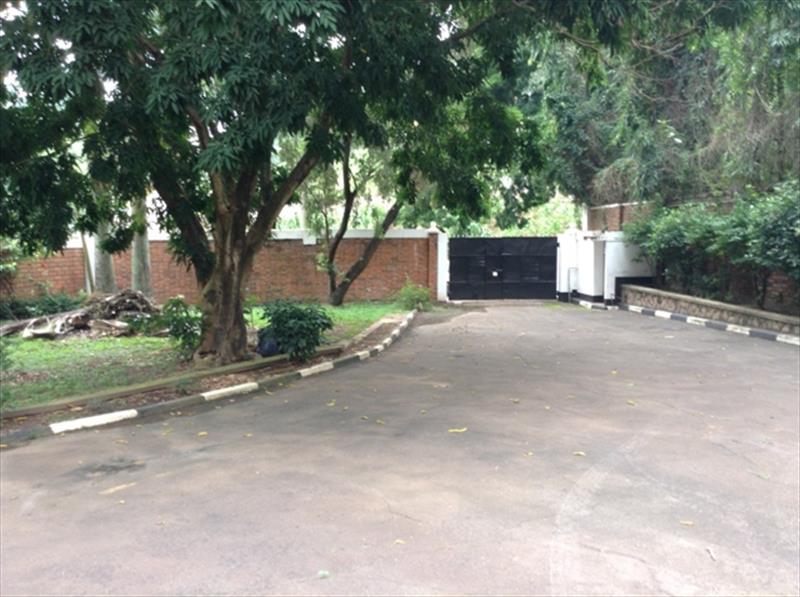 Mansion for rent in Kololo Kampala