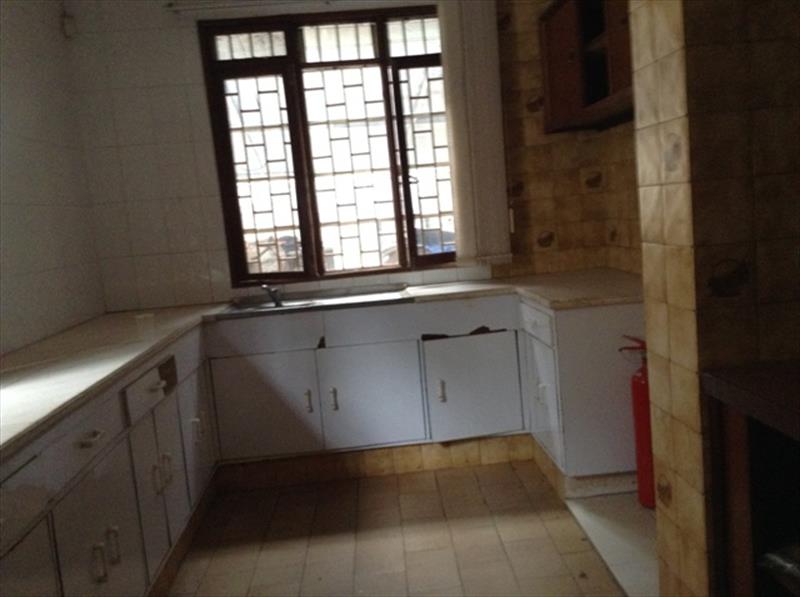 Mansion for rent in Kololo Kampala