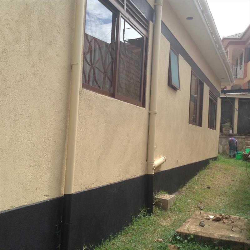 Bungalow for rent in Najjera Wakiso