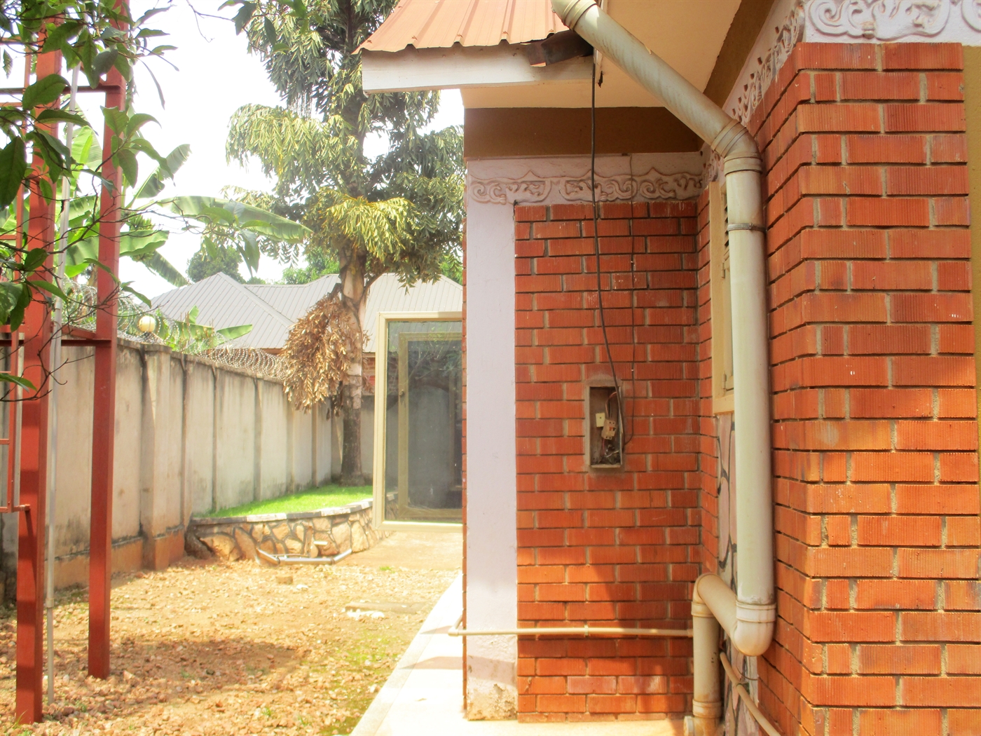 Bungalow for sale in Kitende Wakiso