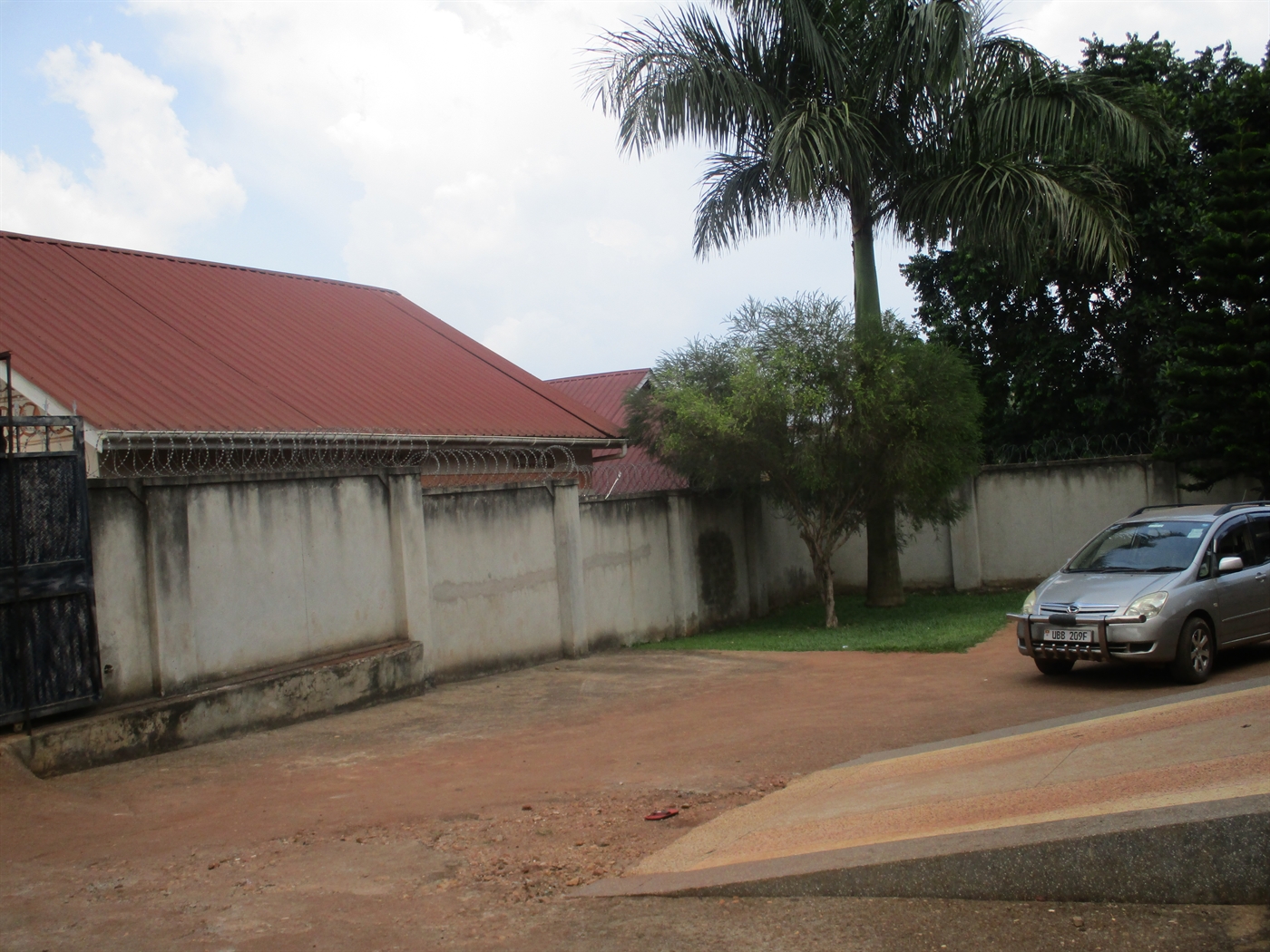 Bungalow for sale in Kitende Wakiso