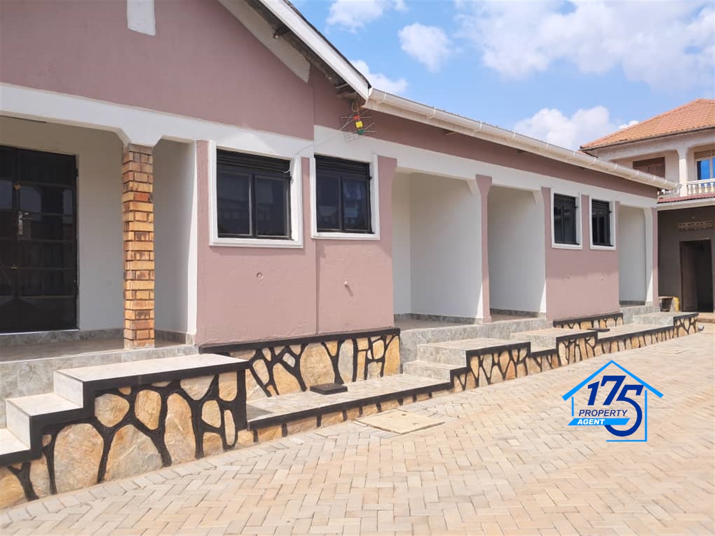 Semi Detached for rent in Kyebando Kampala