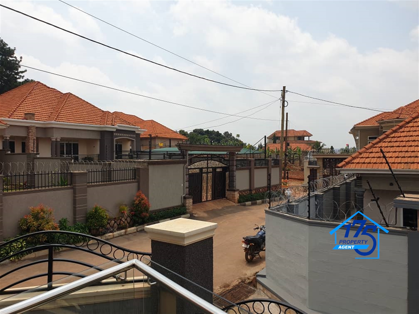 Duplex for sale in Kira Wakiso