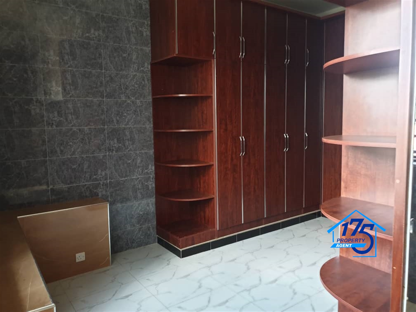 Duplex for sale in Najjerabuwate Wakiso