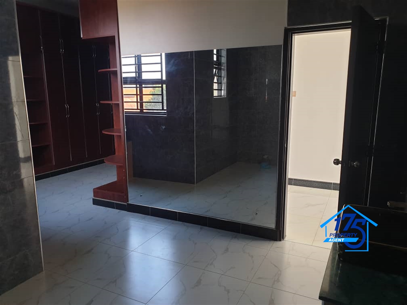 Duplex for sale in Najjerabuwate Wakiso