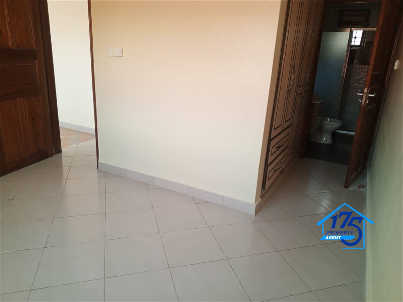 Semi Detached for rent in Kyaliwajjala Wakiso