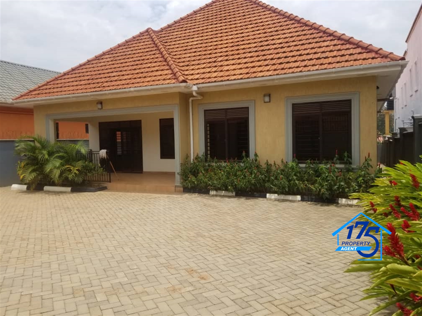 Bungalow for sale in Kyaliwajjala Wakiso