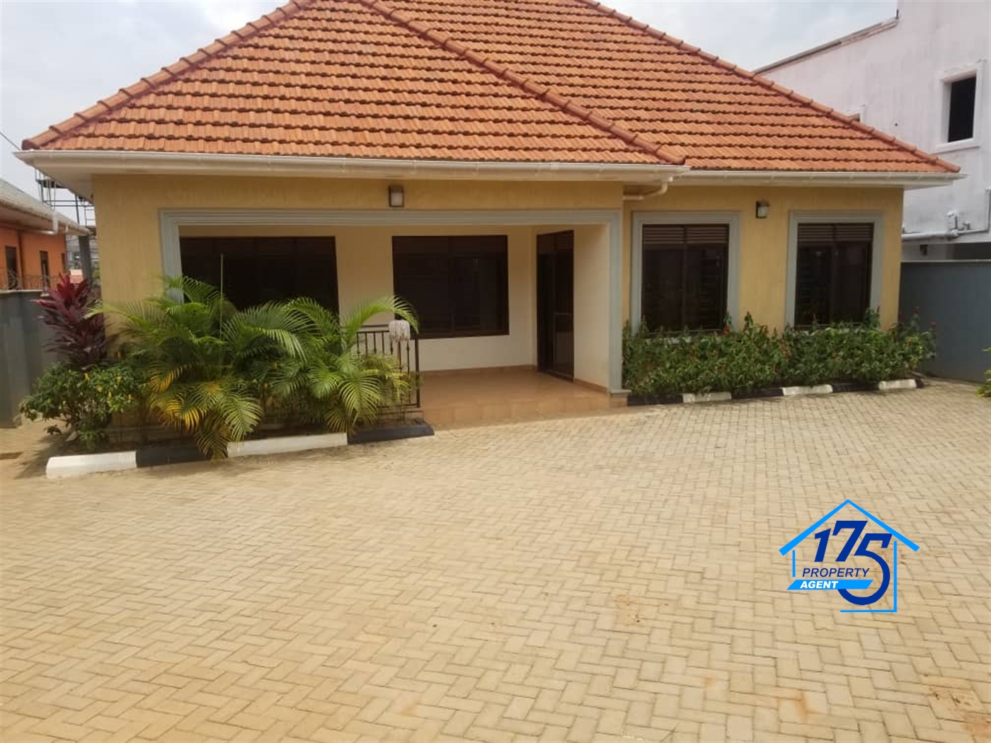 Bungalow for sale in Kyaliwajjala Wakiso