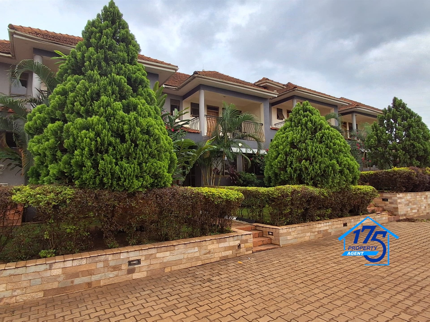 Duplex for rent in Buwaate Wakiso