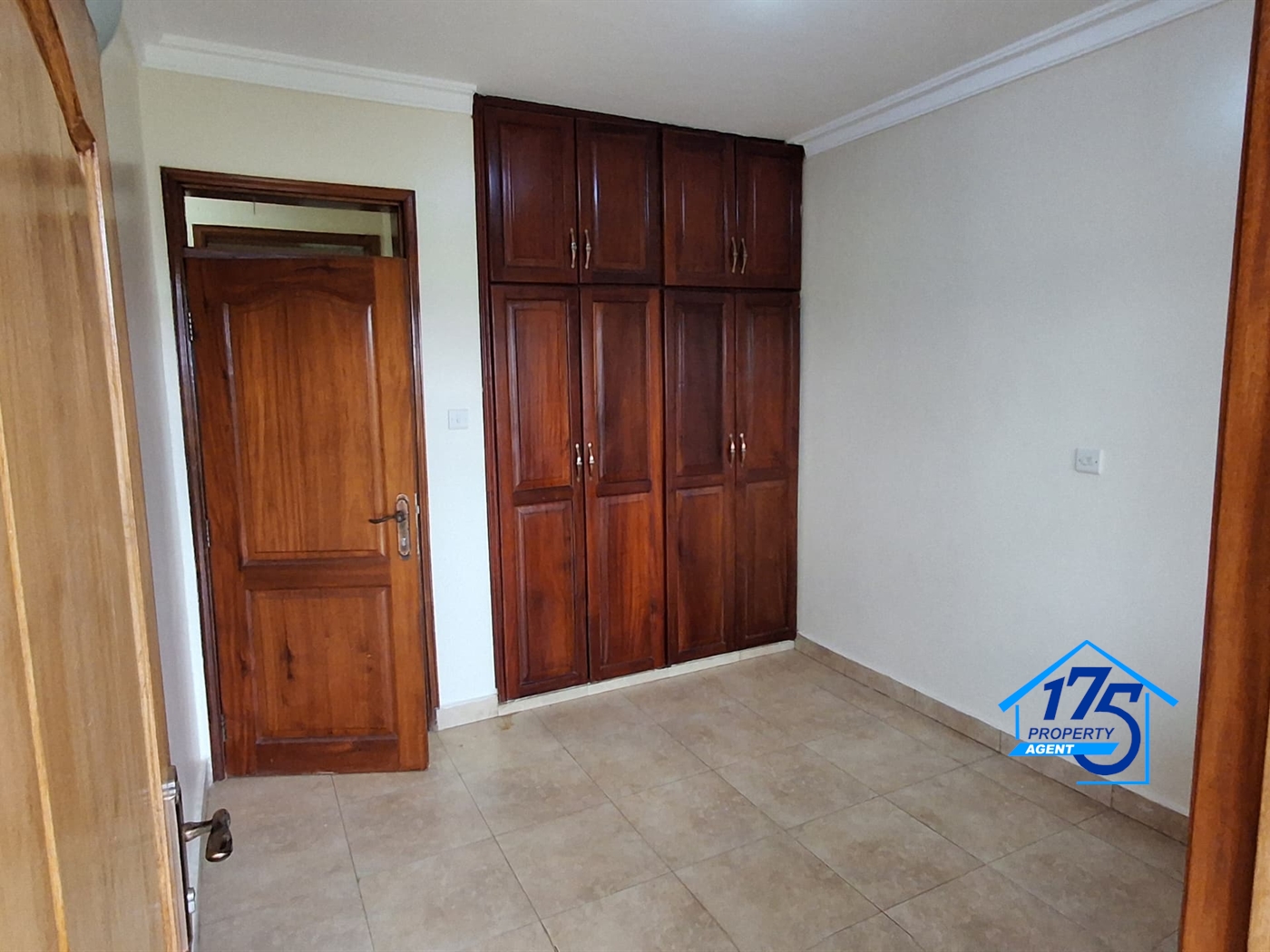 Duplex for rent in Buwaate Wakiso