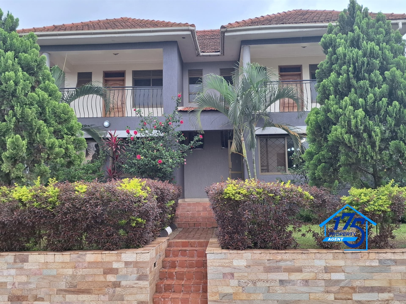 Duplex for rent in Buwaate Wakiso