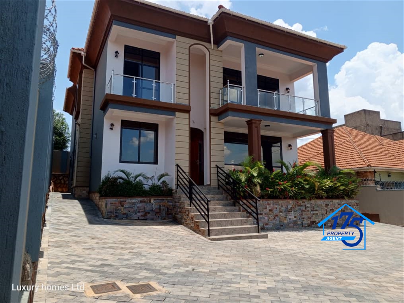 Duplex for sale in Kira Wakiso