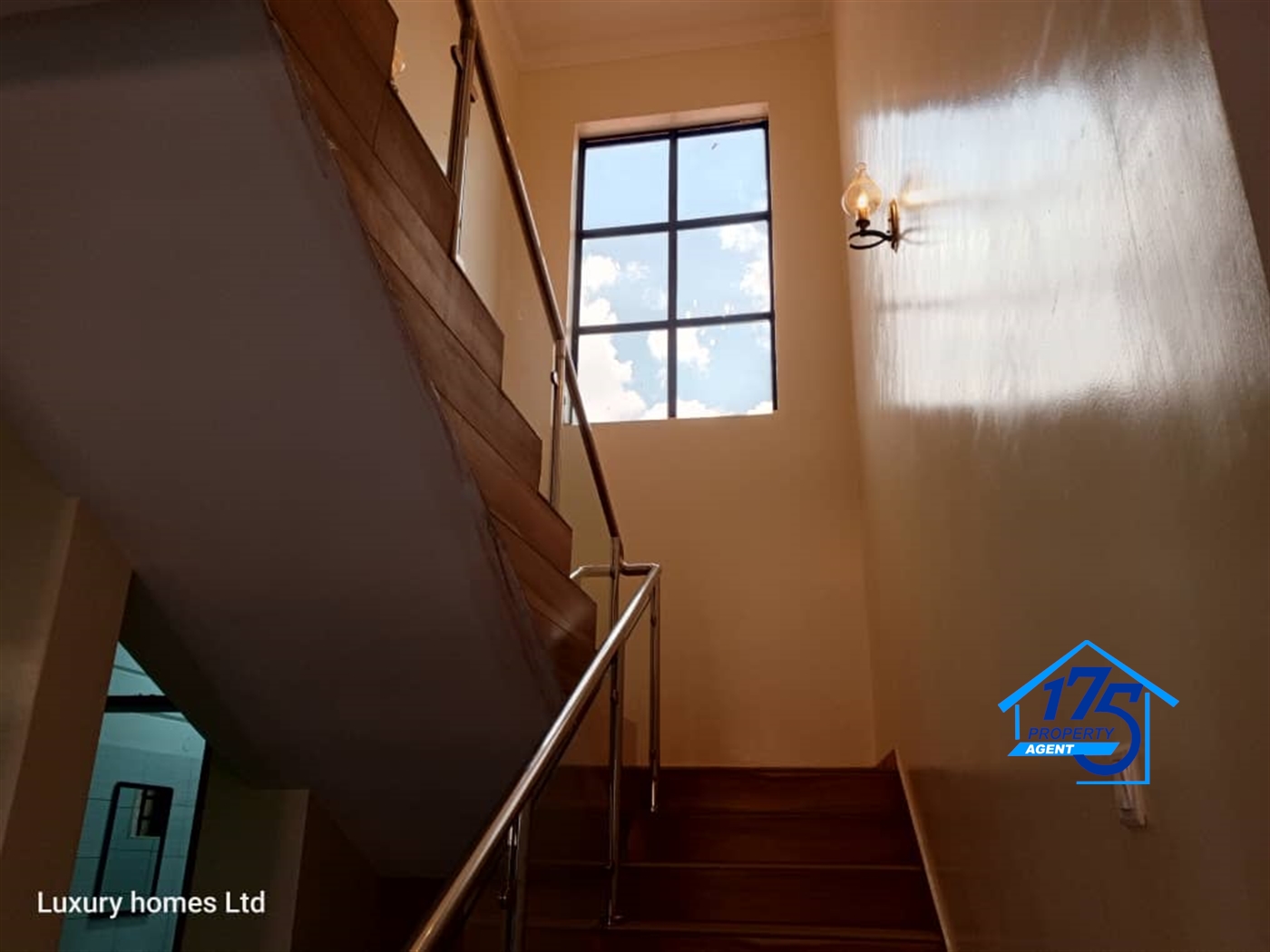 Duplex for sale in Kira Wakiso