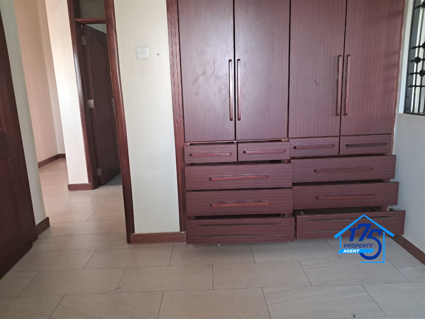 Duplex for rent in Kisaasi Kampala