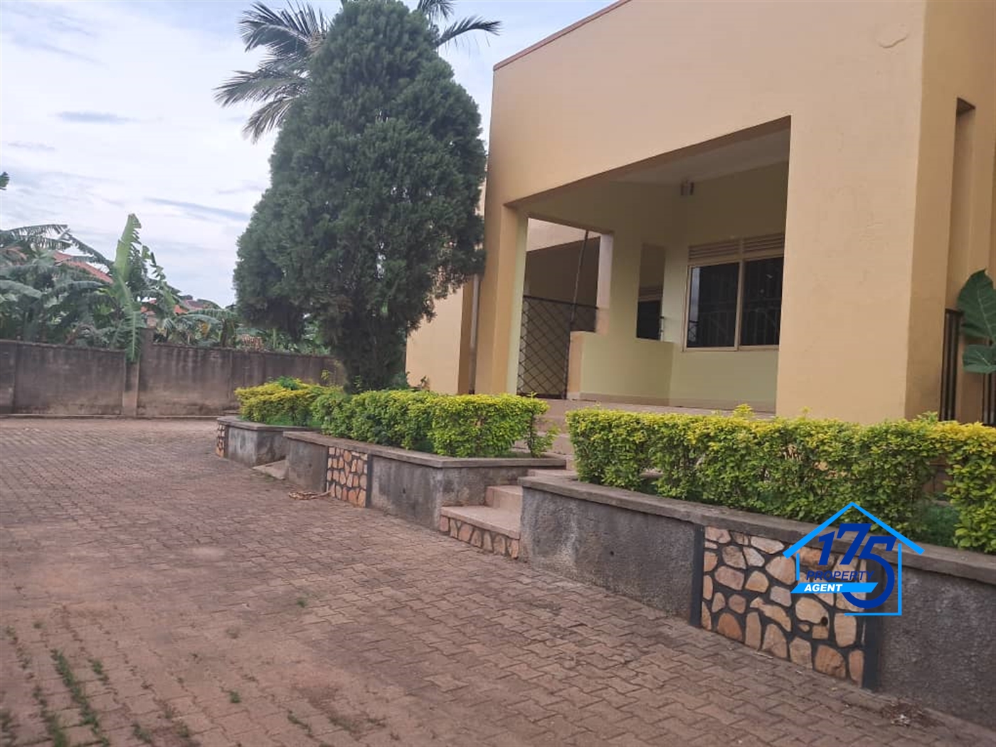 Semi Detached for rent in Kyanja Kampala