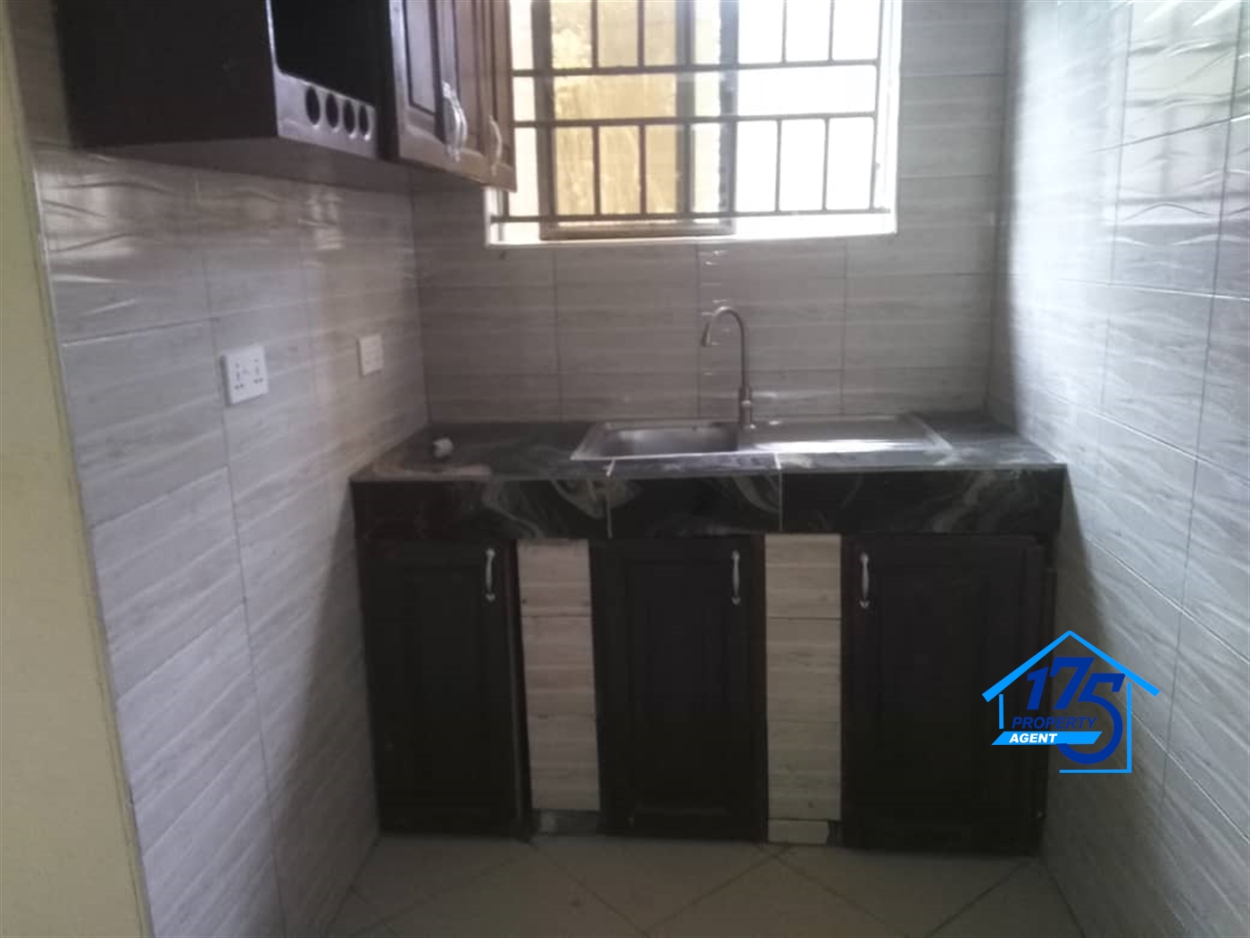 Studio for rent in Kyambogo Wakiso