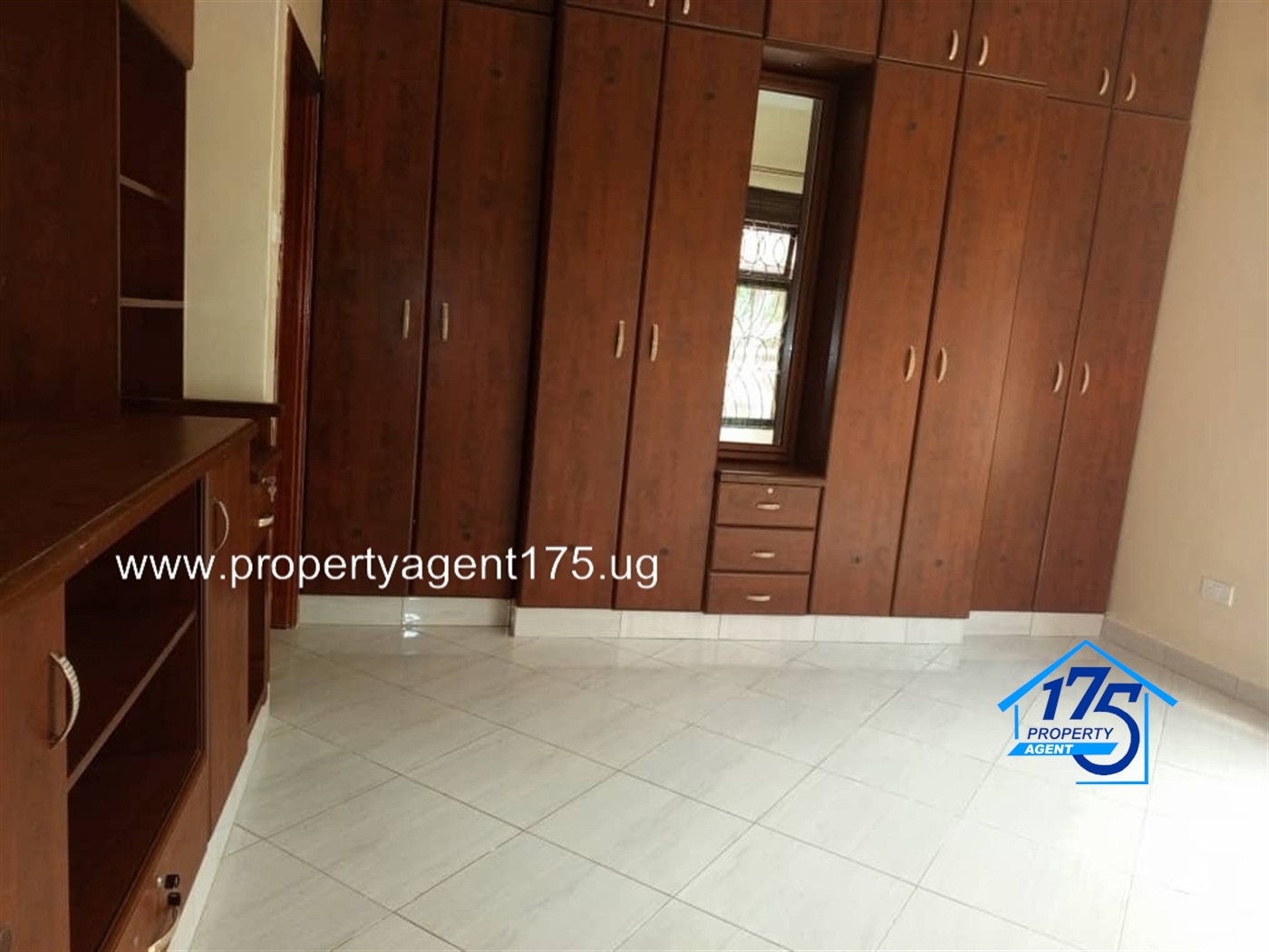 Semi Detached for rent in Najjera Wakiso