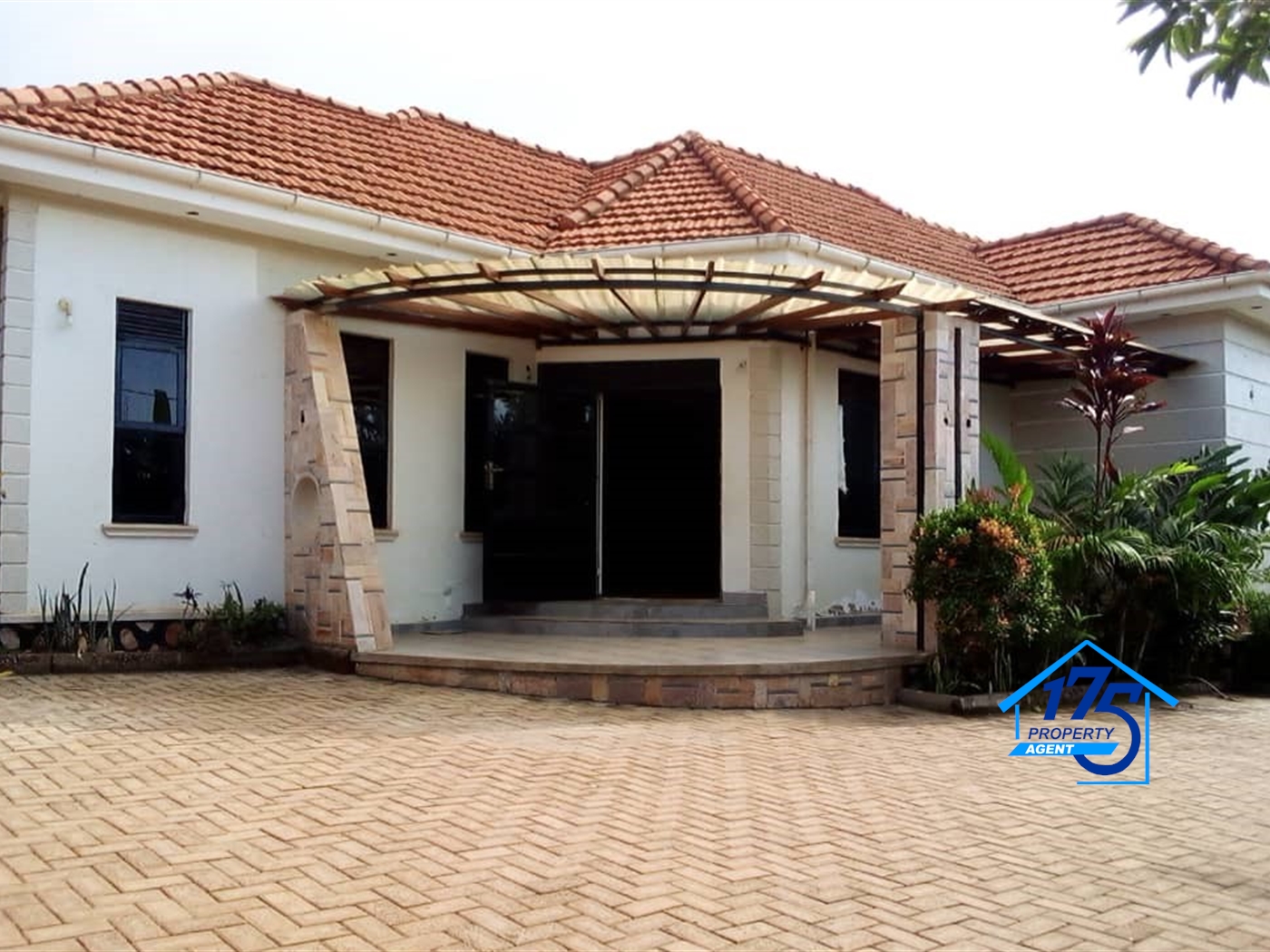 Bungalow for rent in Kira Wakiso