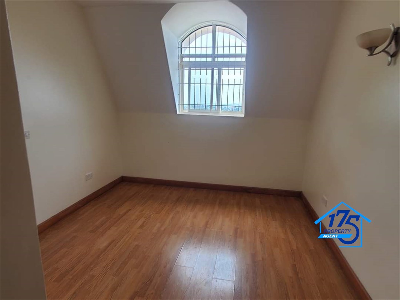 Duplex for rent in Naguru Kampala