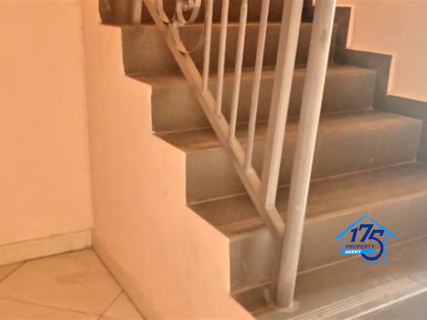 Storeyed house for rent in Mbalwa Wakiso