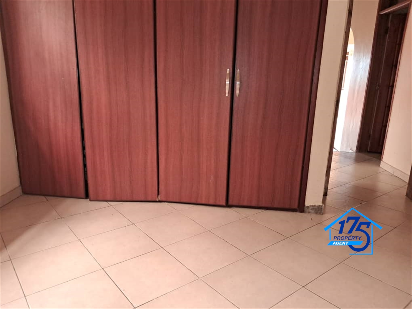 Semi Detached for rent in Kulambilo Wakiso