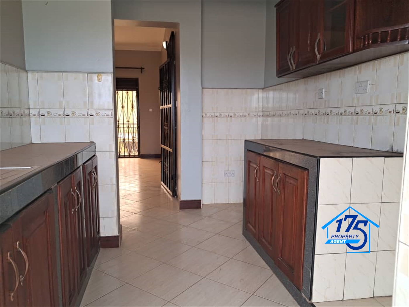 Apartment for rent in Kiwaatule Kampala