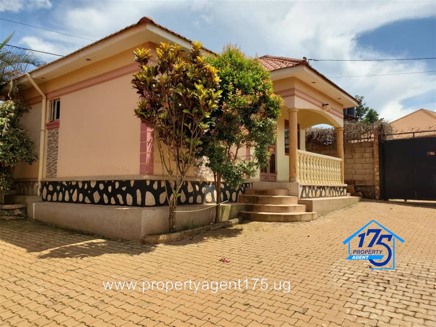 Semi Detached for rent in Kira Wakiso