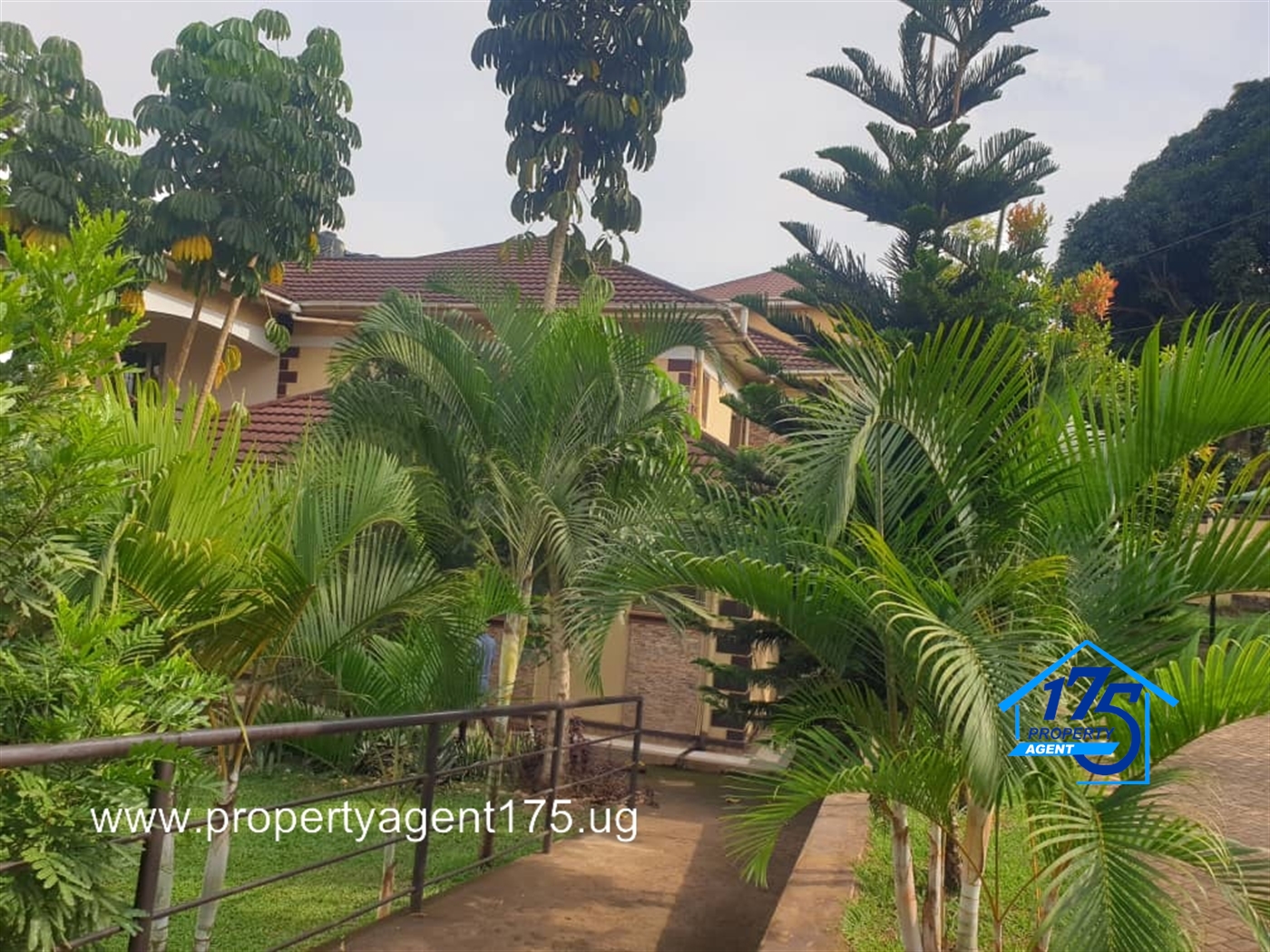 Duplex for sale in Najjera Wakiso