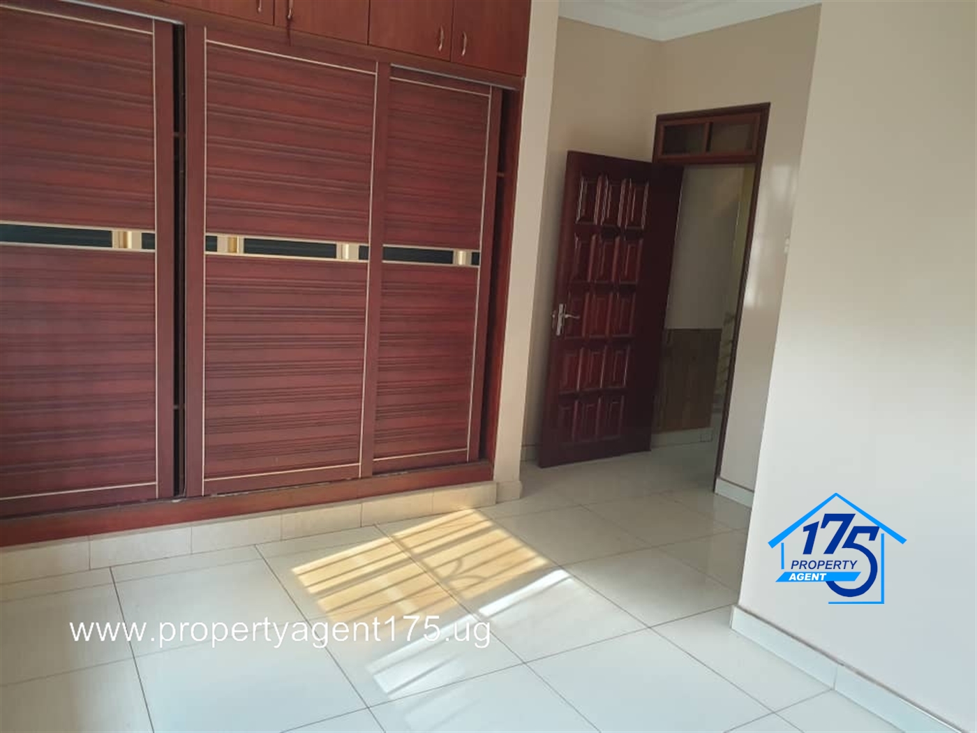 Duplex for sale in Najjera Wakiso