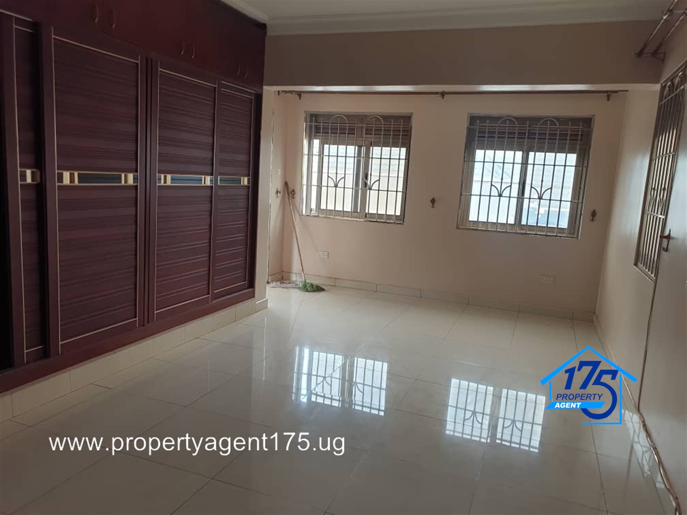 Duplex for sale in Najjera Wakiso