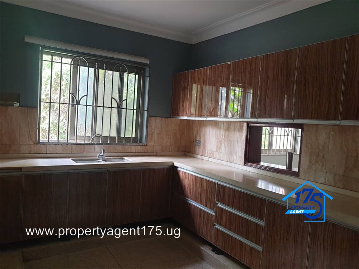 Duplex for sale in Najjera Wakiso