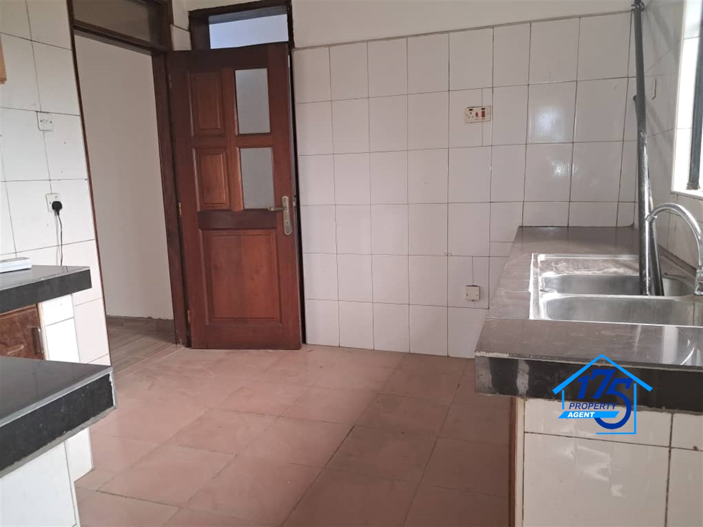 Apartment for rent in Kisaasi Kampala