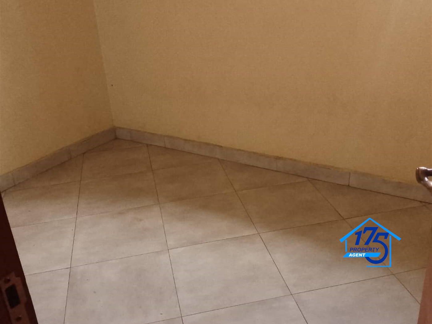 Apartment for rent in Kyaliwajjalaa Wakiso