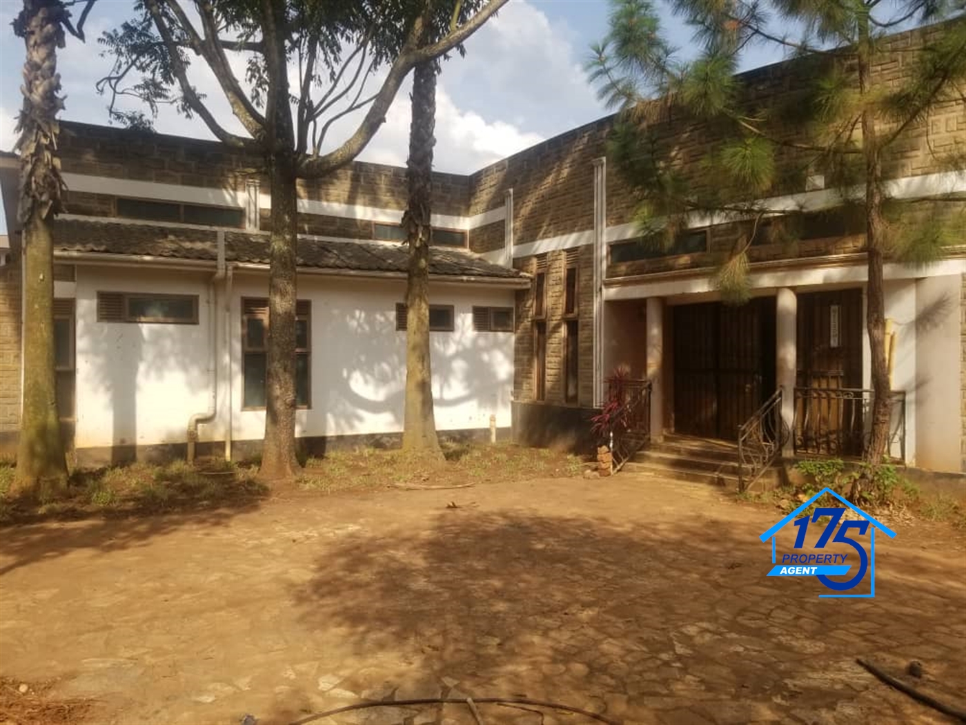 Bungalow for rent in Kira Wakiso