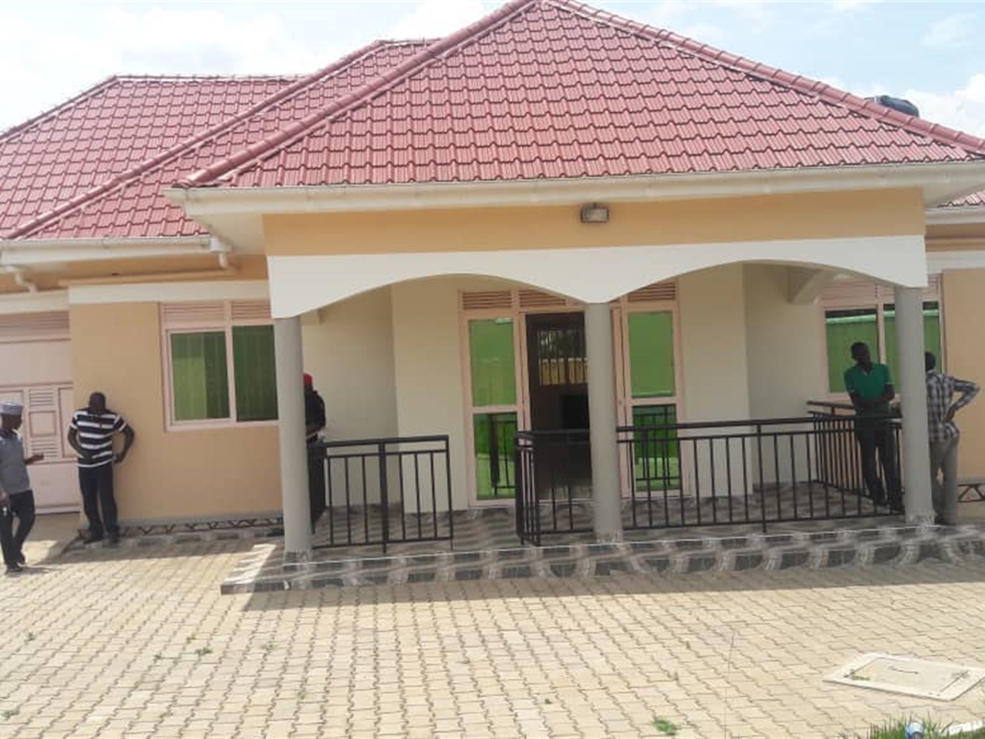 3 Bedroom Bungalow For Sale In Maya Mpigi