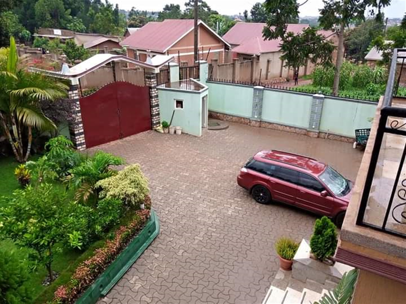 Storeyed house for sale in Nakweelo Wakiso