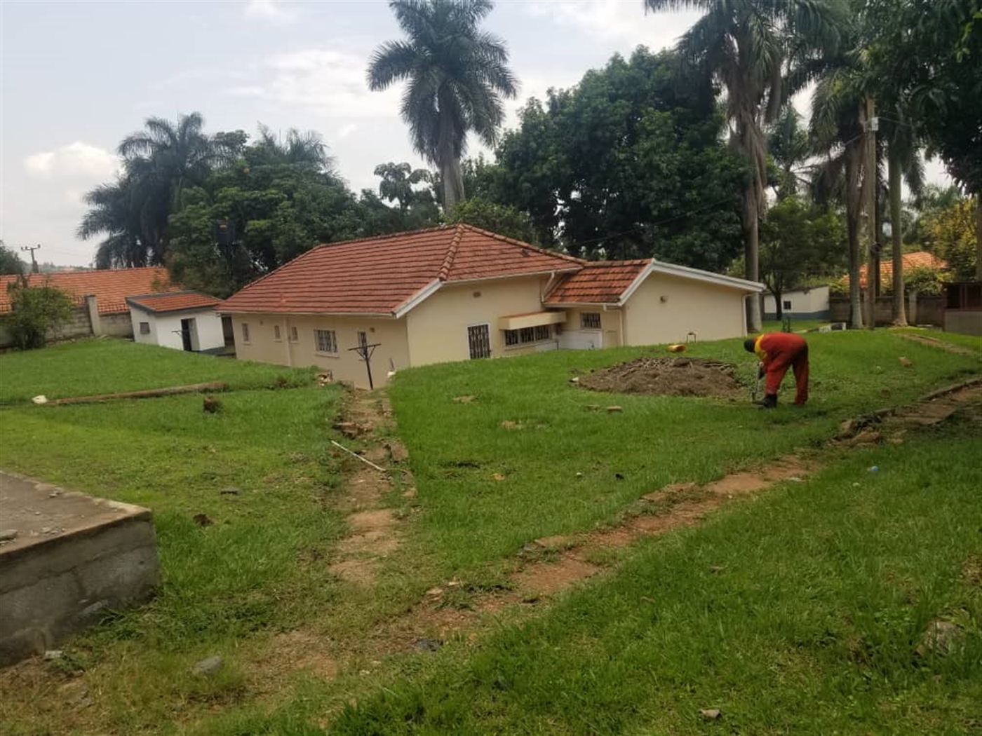 Bungalow for sale in Mbuya Kampala