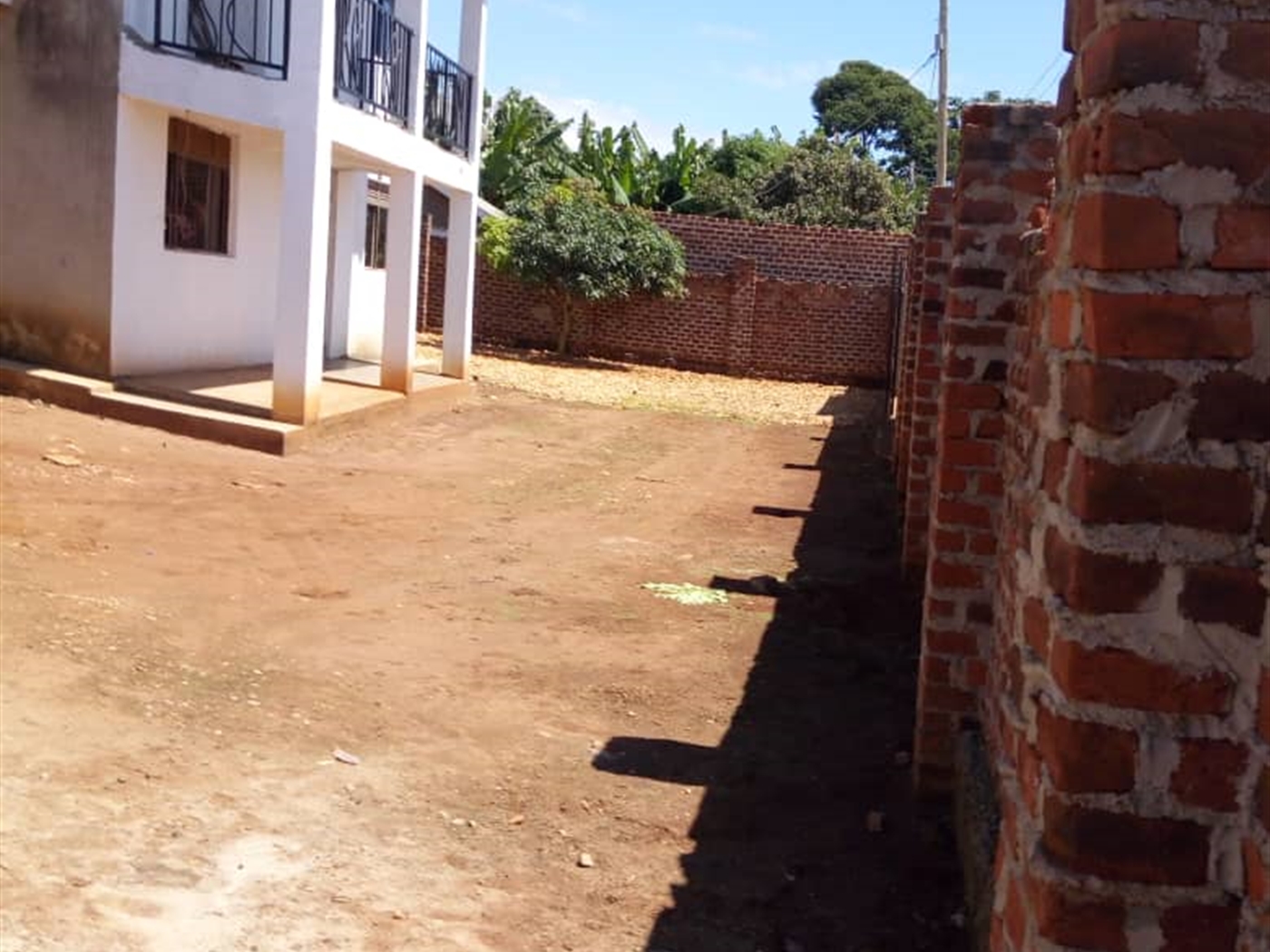 Storeyed house for sale in Kawuku Wakiso