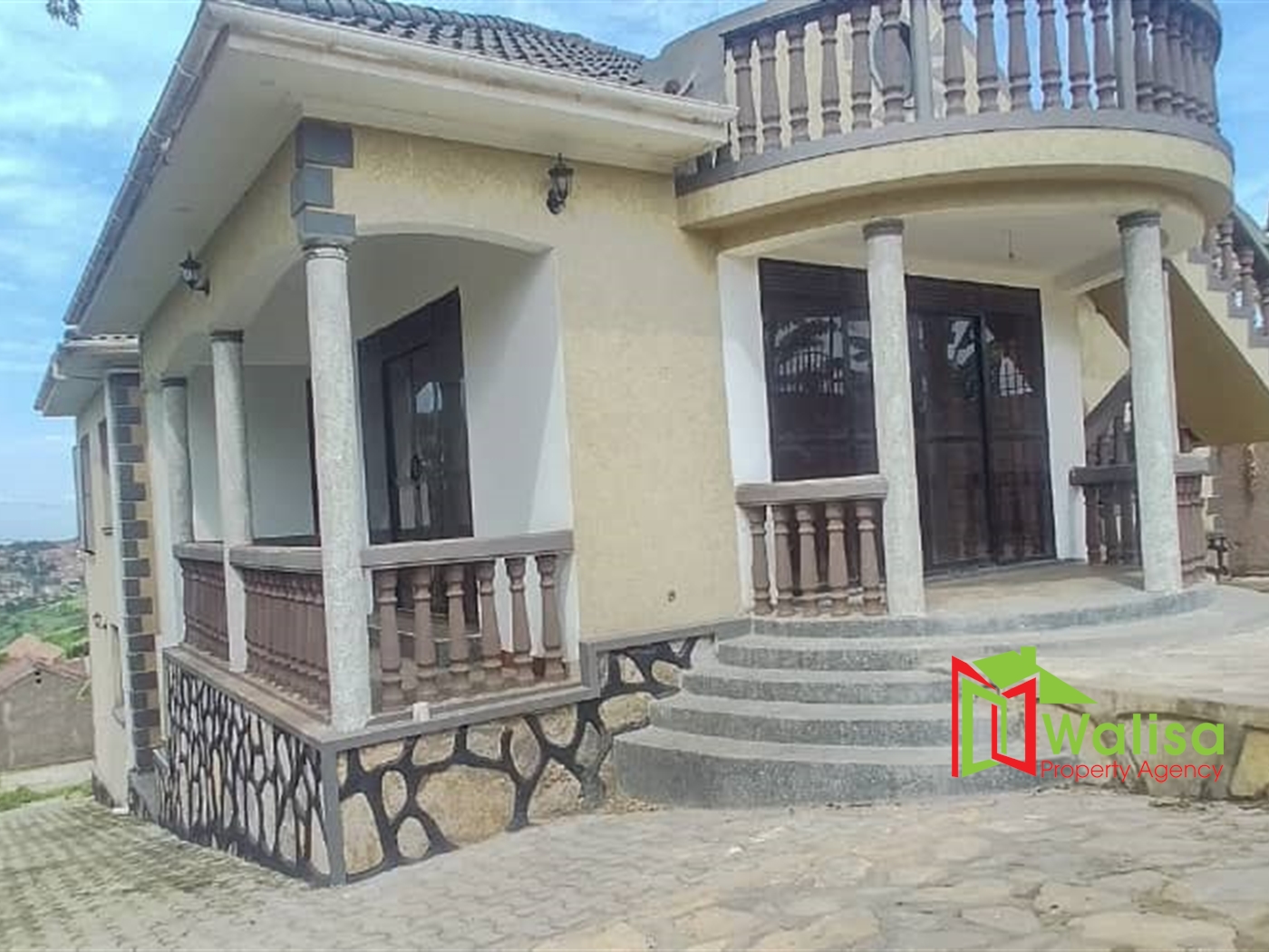 Storeyed house for sale in Namugongo Wakiso