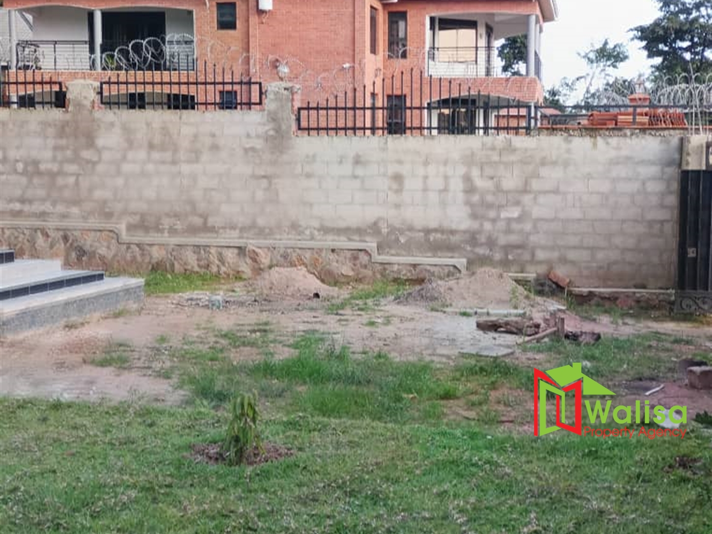 Mansion for sale in Garuga Wakiso