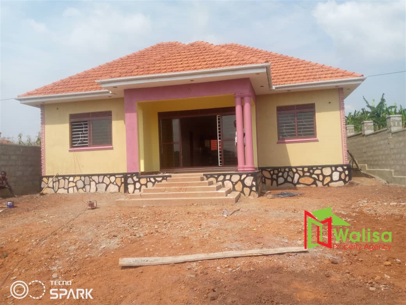 Bungalow for sale in Kitukutwe Wakiso