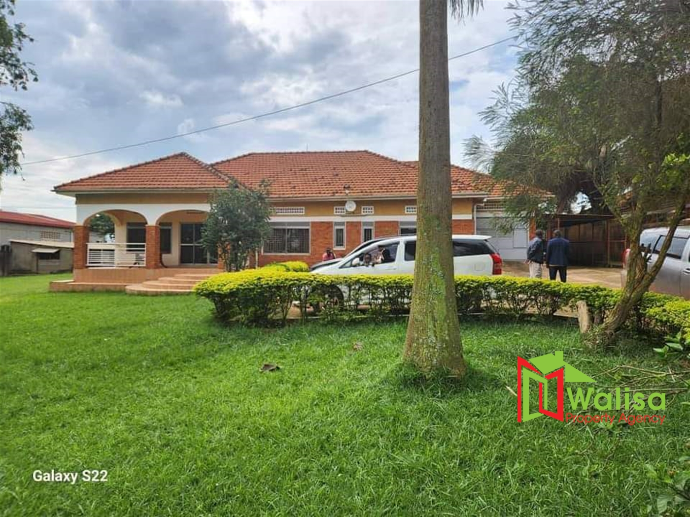 Mansion for sale in Kireka Wakiso